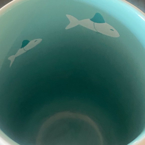 DAVIDsTEA Nordic mug with lid. *retired design* Surfboards & sharks - Picture 11 of 16